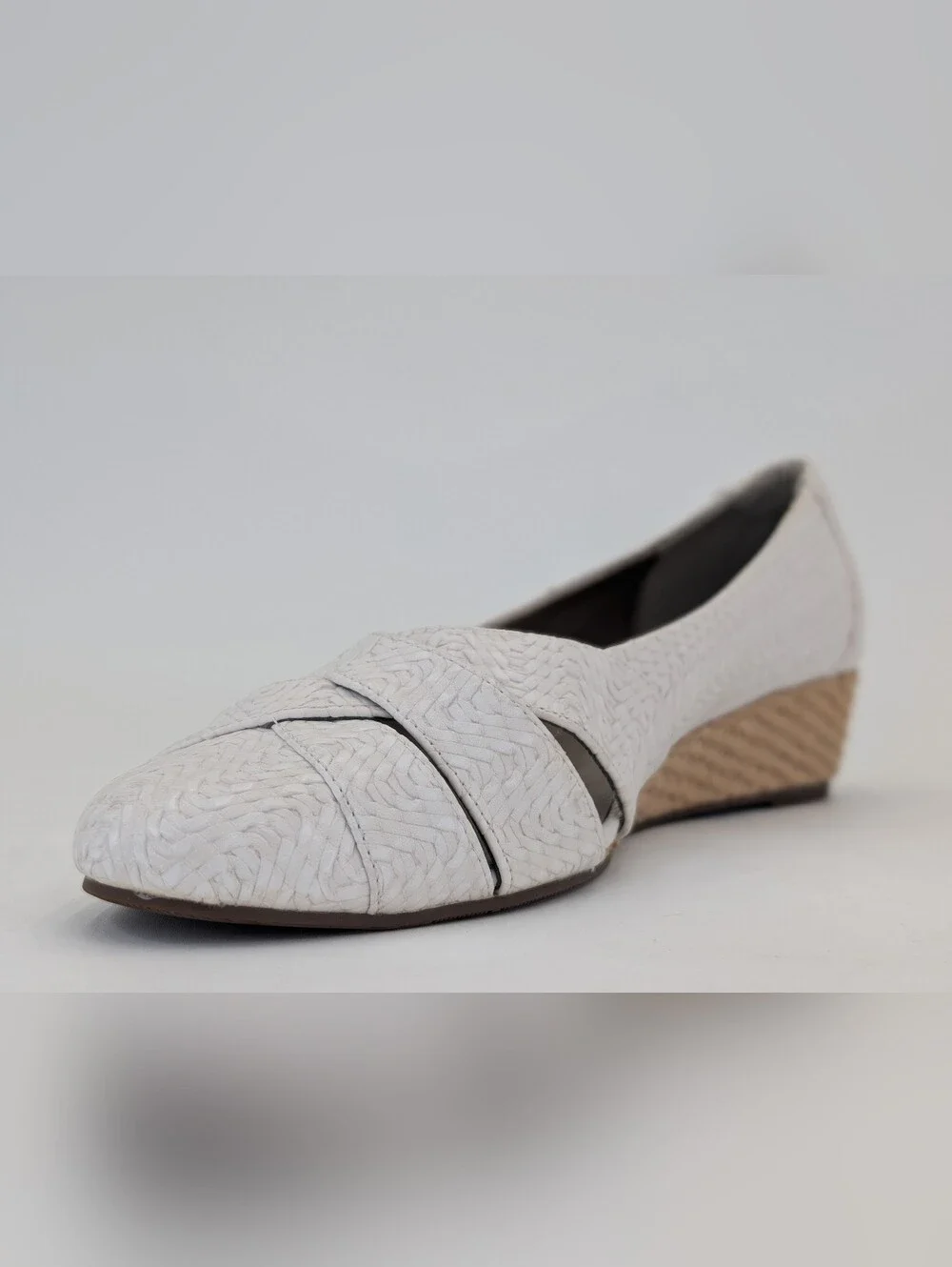 Array Sz 10 Women Brilliant White Woven Faux Leather Espadrille Wedge Comy Sole